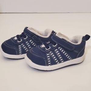 Healthtex Boys Blue and White sneakers size 4